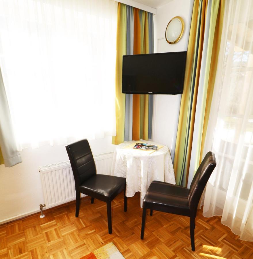 Gaestehaus Landgraf Uebelbach Екстер'єр фото